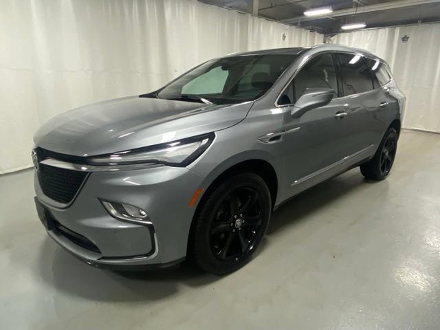 Used 2024 Buick Enclave Essence w/ Experience Buick Package