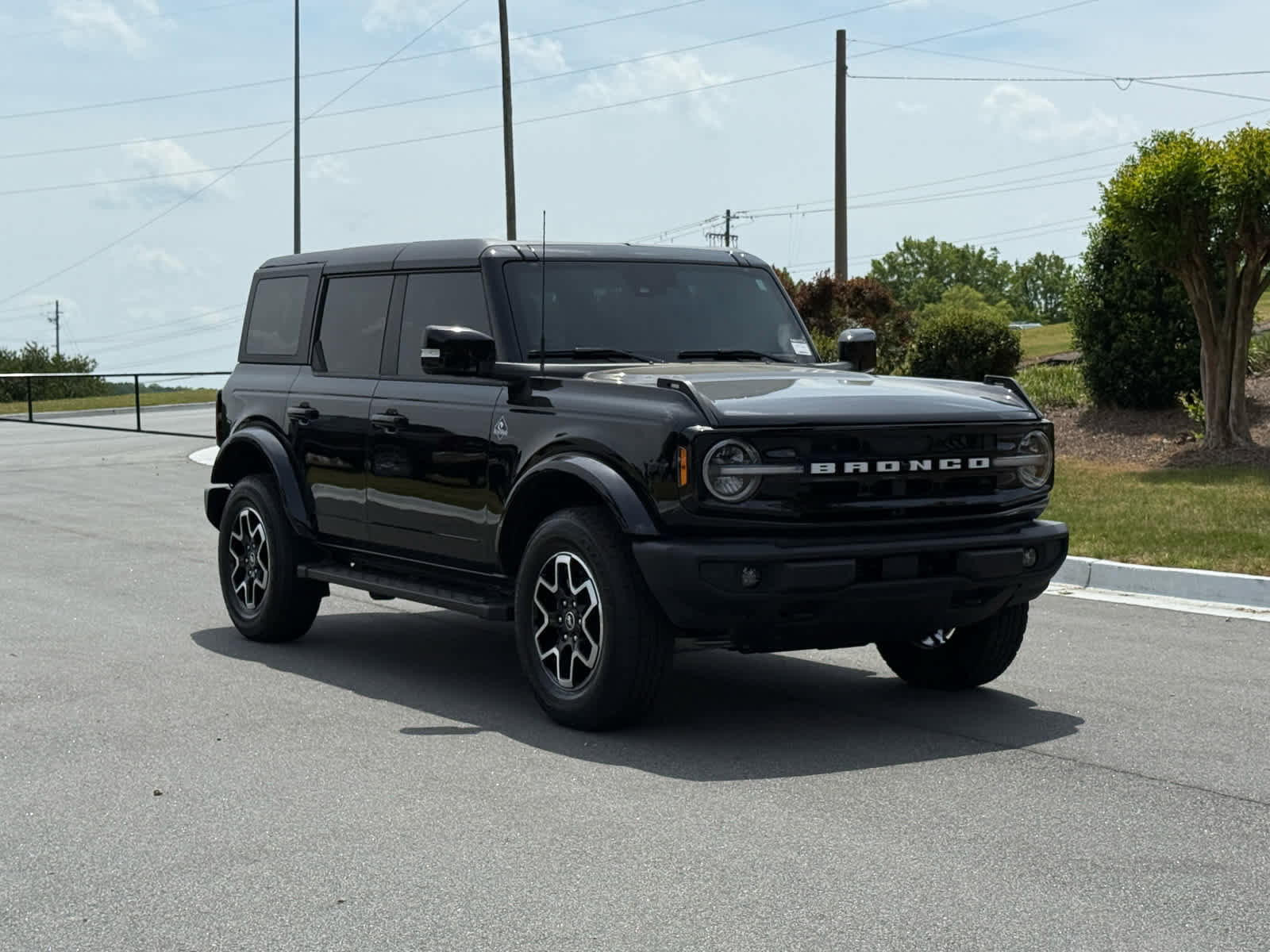 2024 Ford Bronco Outer Banks