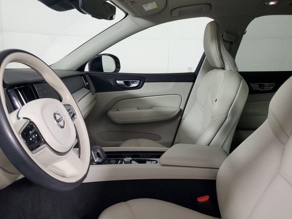 2023 Volvo Xc60 B5 Plus
