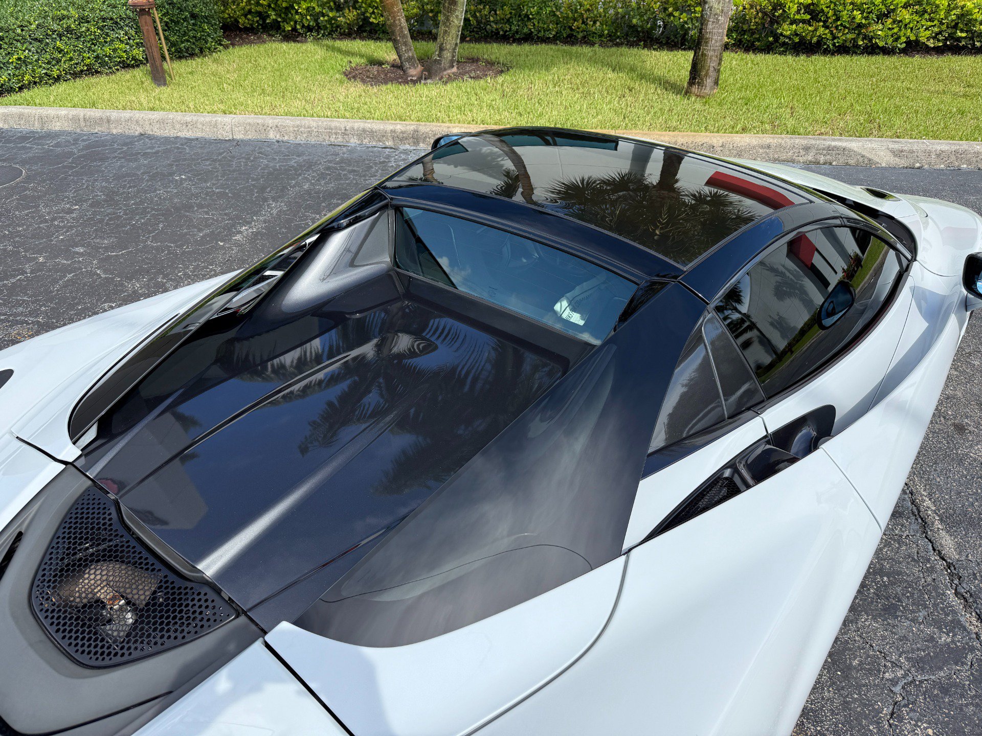 Used 2020 McLaren 720S Luxury photo 43