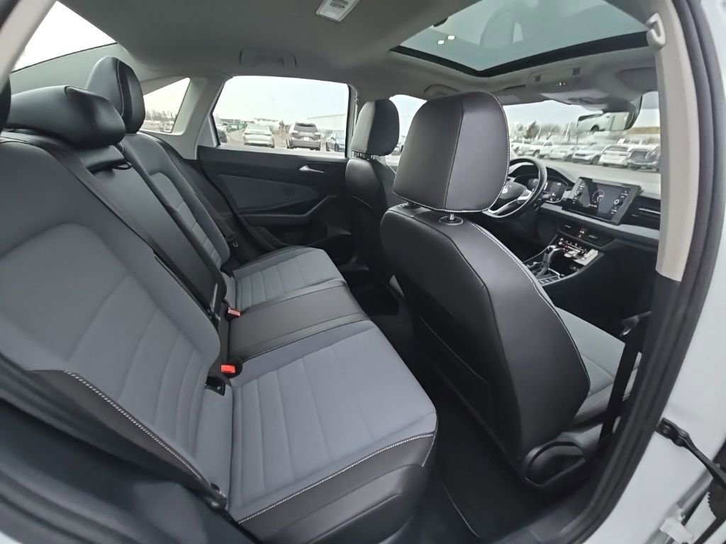 2025 Volkswagen Jetta SE