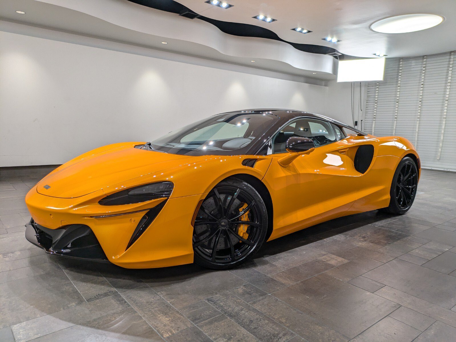Used 2025 McLaren Artura