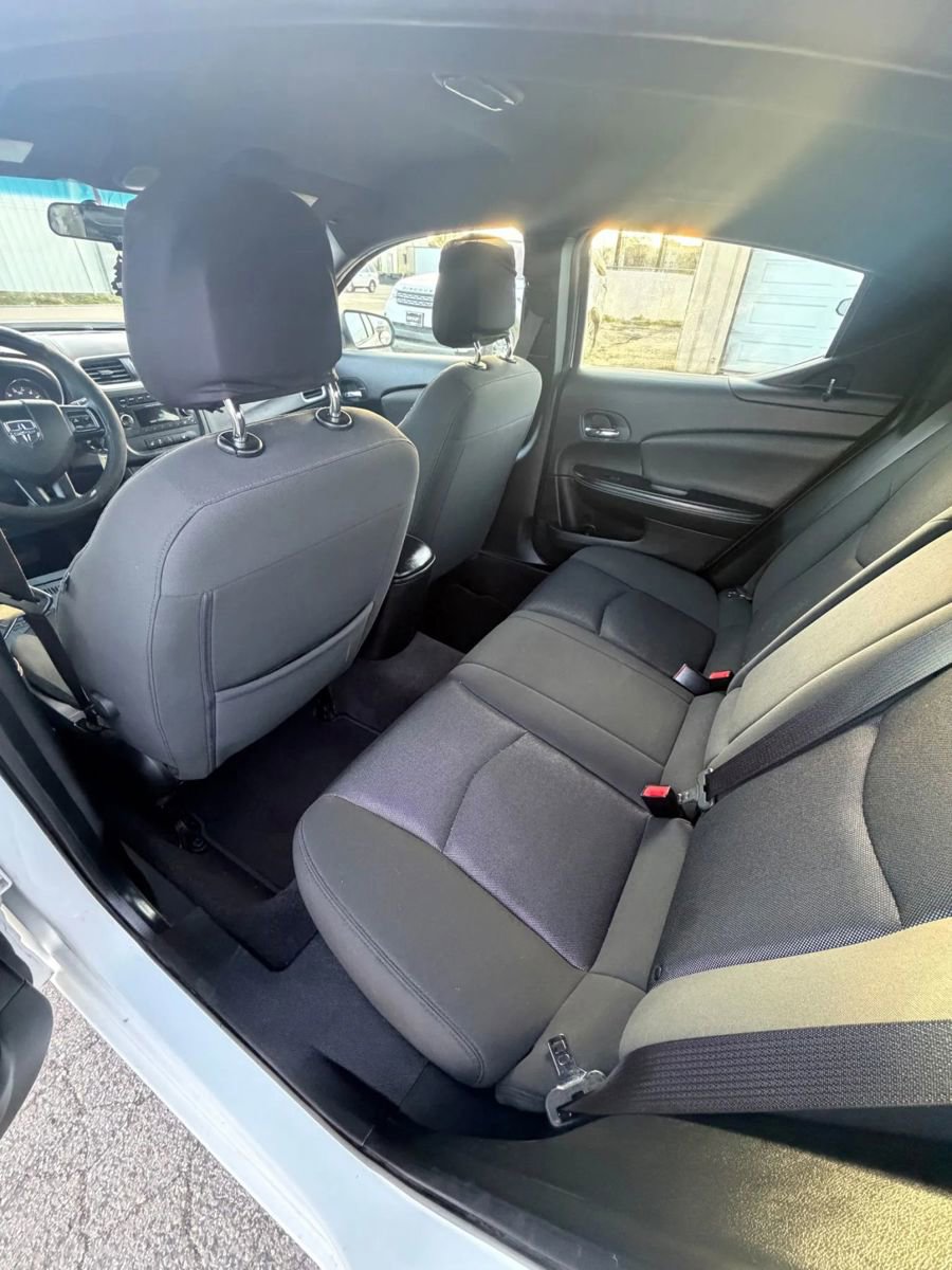 2012 Dodge Avenger SE