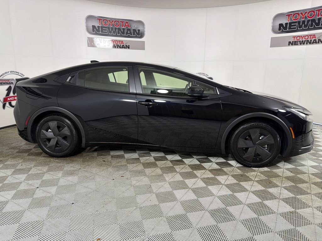 2025 Toyota Prius Plug-In Hybrid