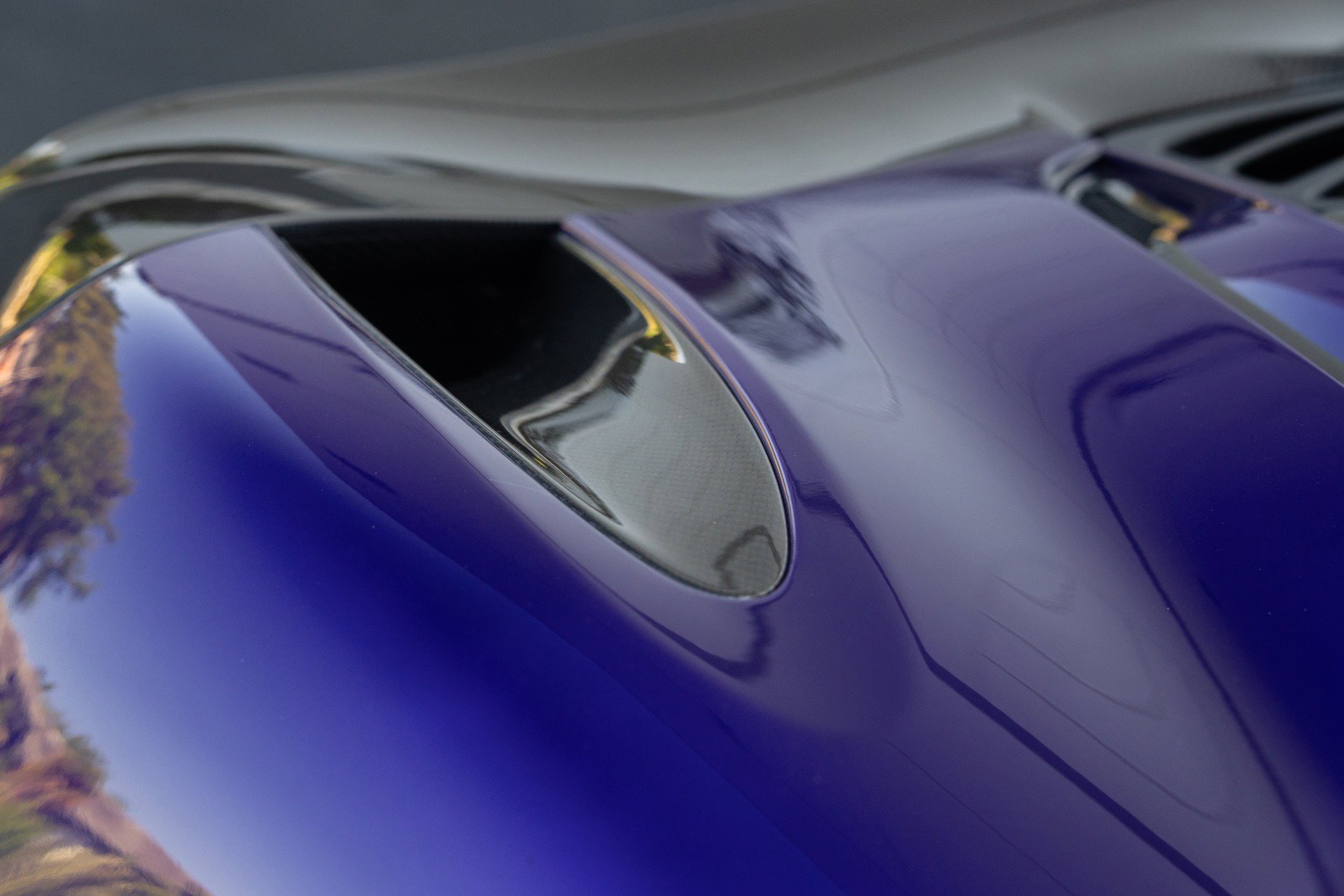 Used 2020 McLaren 720S photo 14