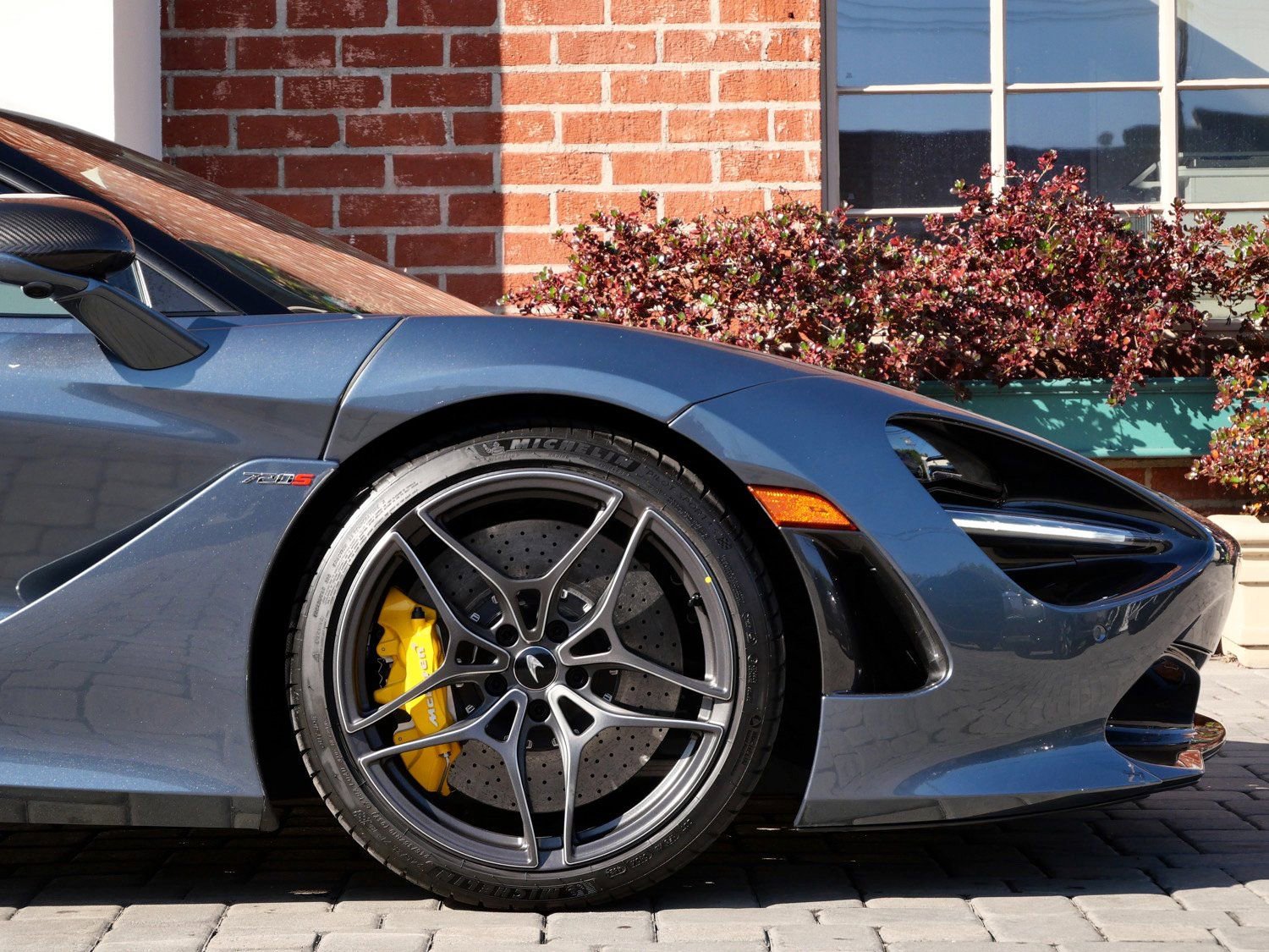 Used 2019 McLaren 720S Performance photo 29