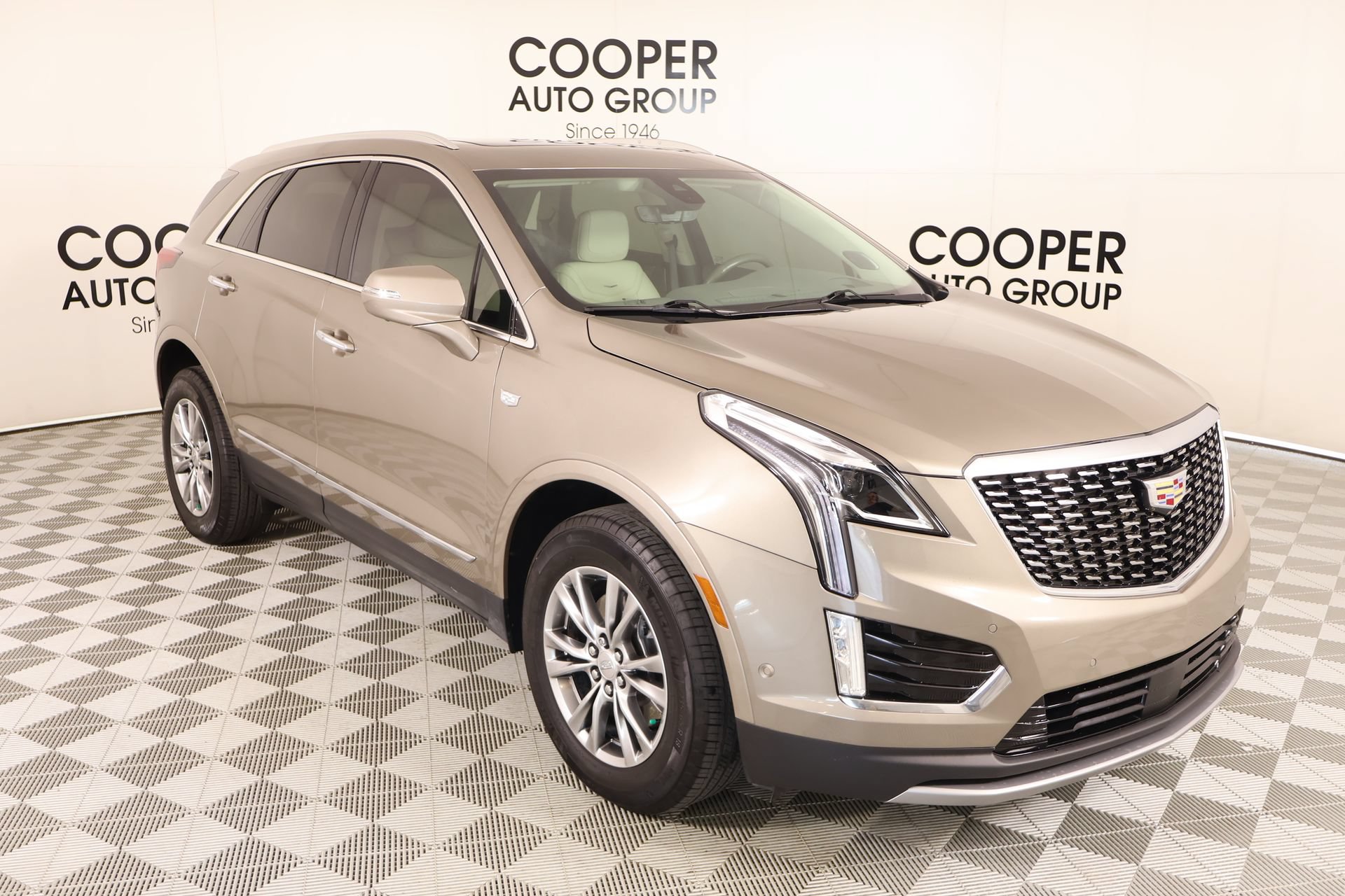 Used 2023 Cadillac XT5 Premium Luxury w/ Technology Package