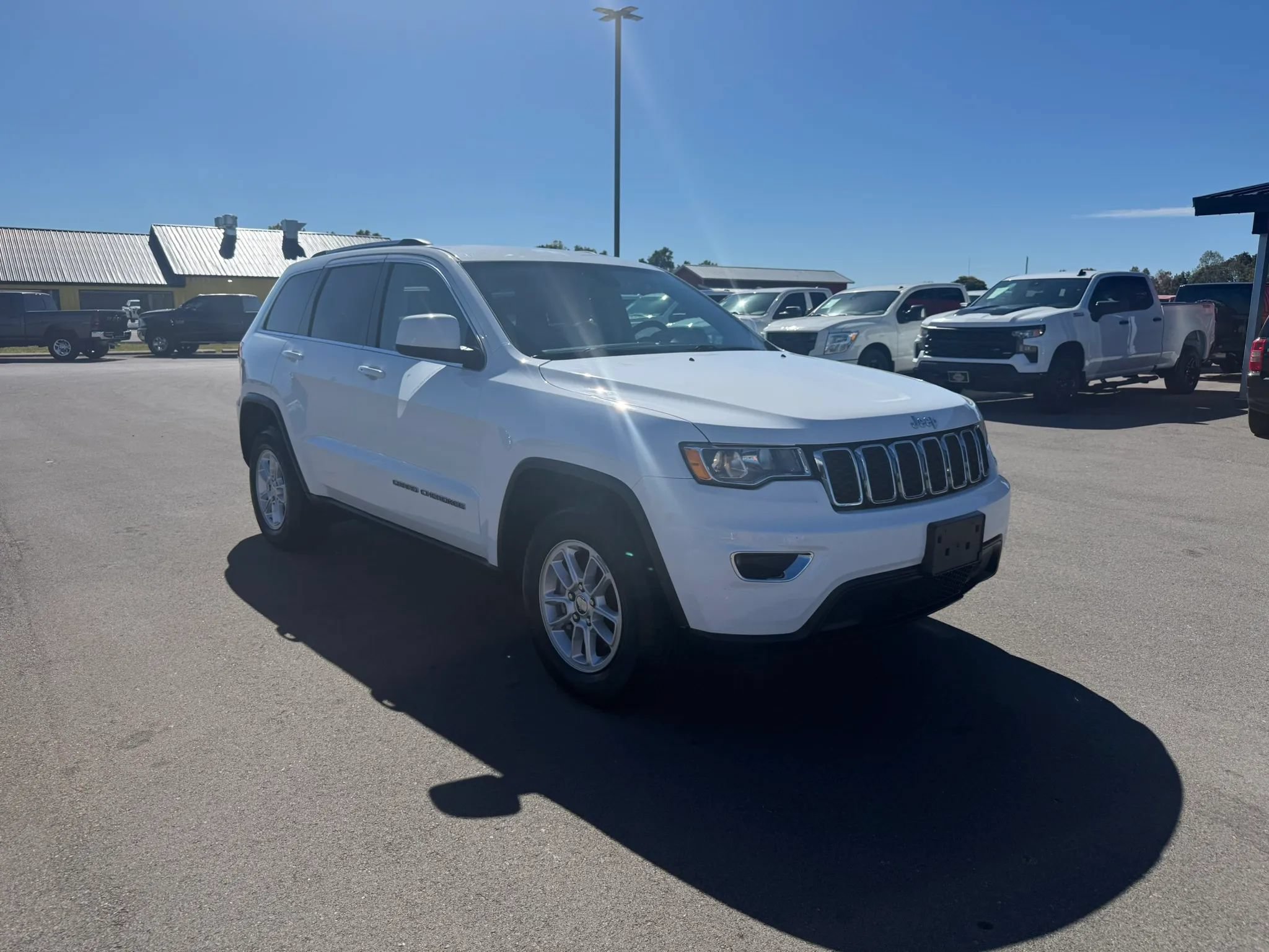 Used 2019 Jeep Grand Cherokee Laredo