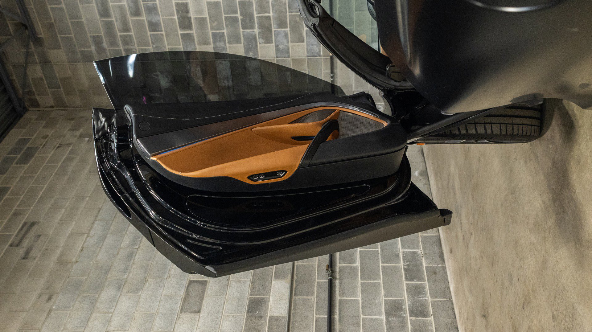 Used 2020 McLaren 720S Spider photo 37