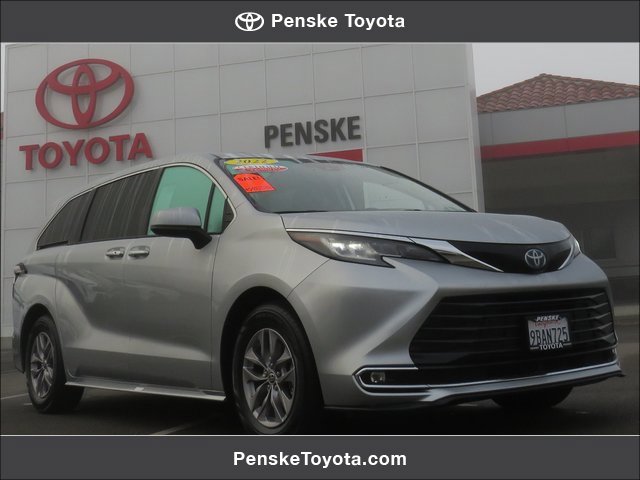 2022 Toyota Sienna XLE