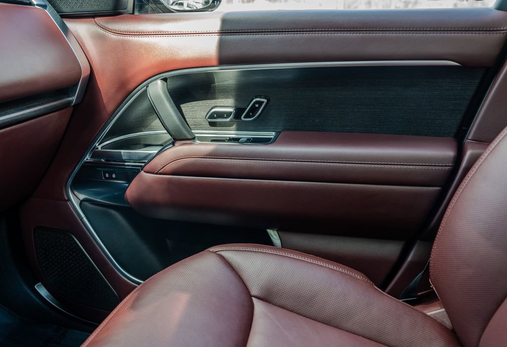 2024 Land Rover Range Rover Autobiography