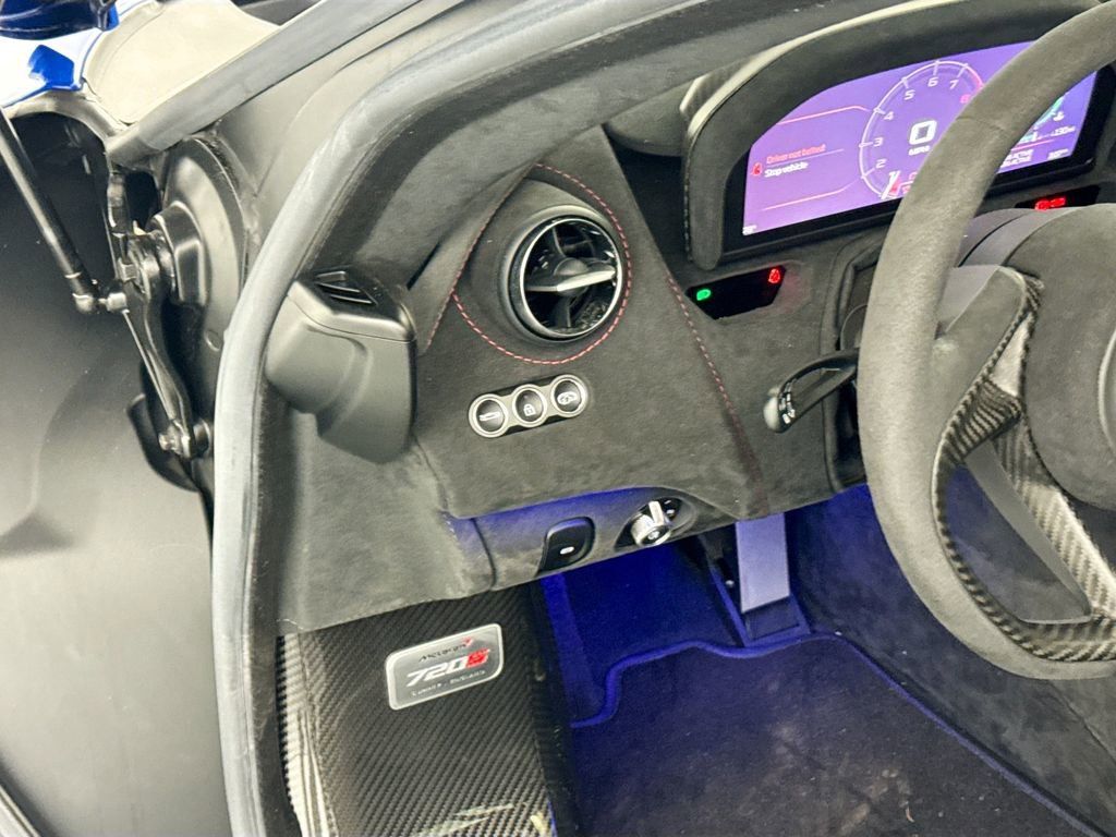 Used 2018 McLaren 720S photo 10