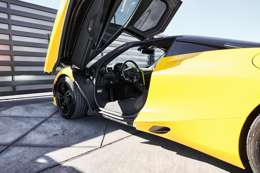 Used 2019 McLaren 720S photo 32
