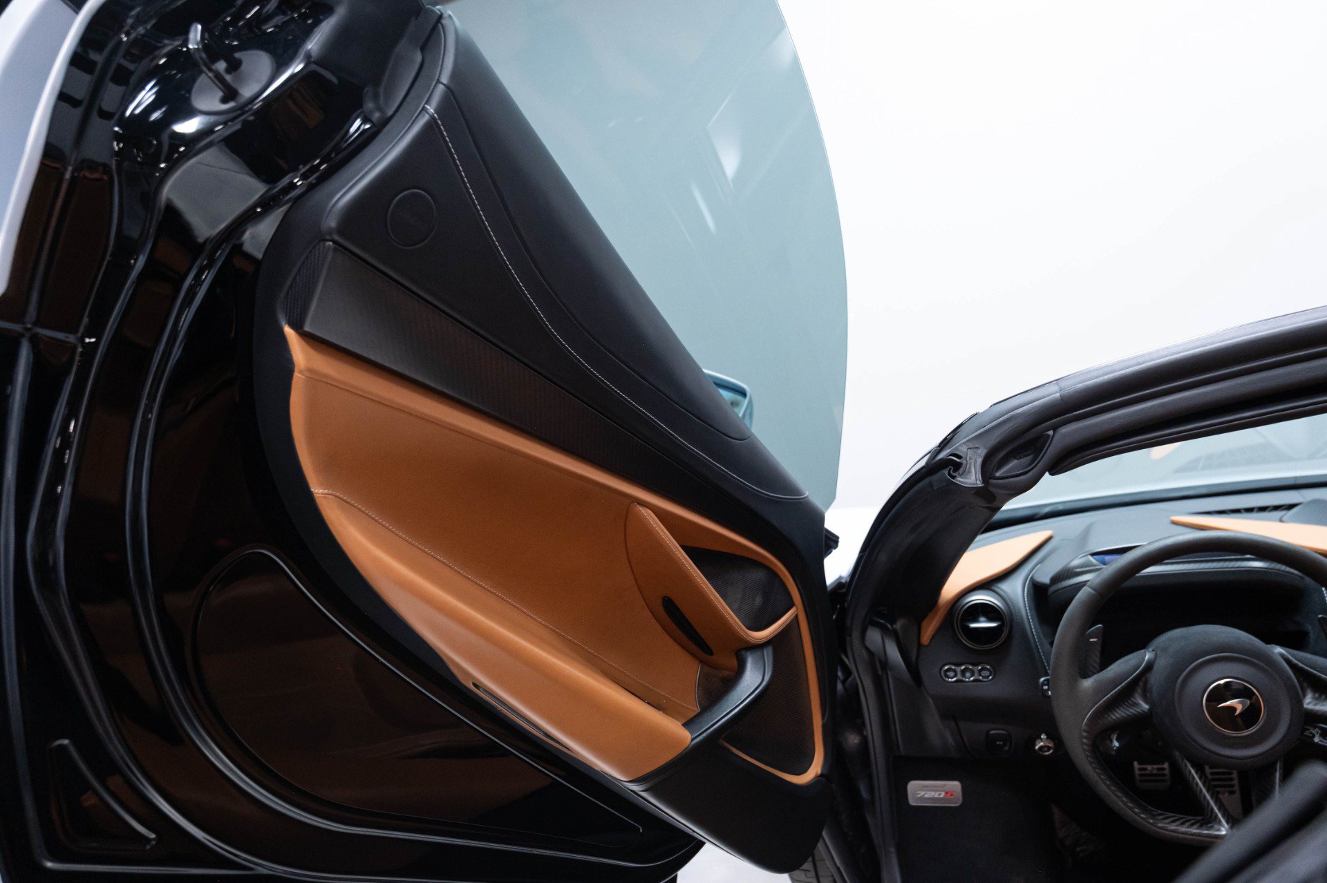 Used 2020 McLaren 720S Luxury photo 7