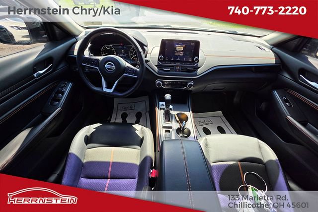 2022 Nissan Altima 2.5 SR