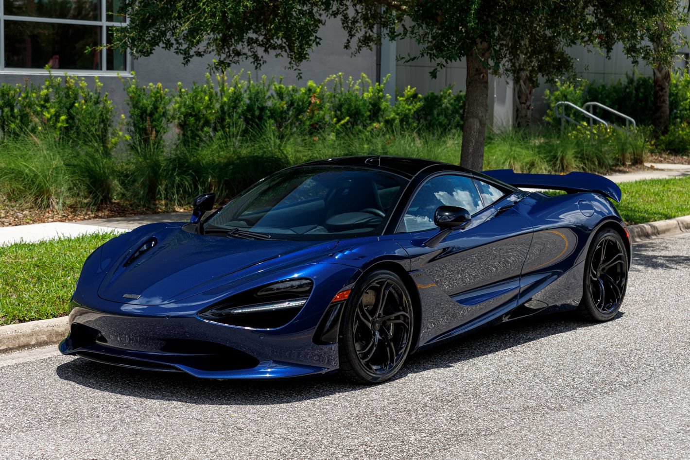 Used 2025 McLaren 750S photo 21
