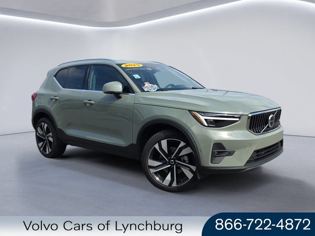 Used 2025 Volvo XC40 B5 Ultra