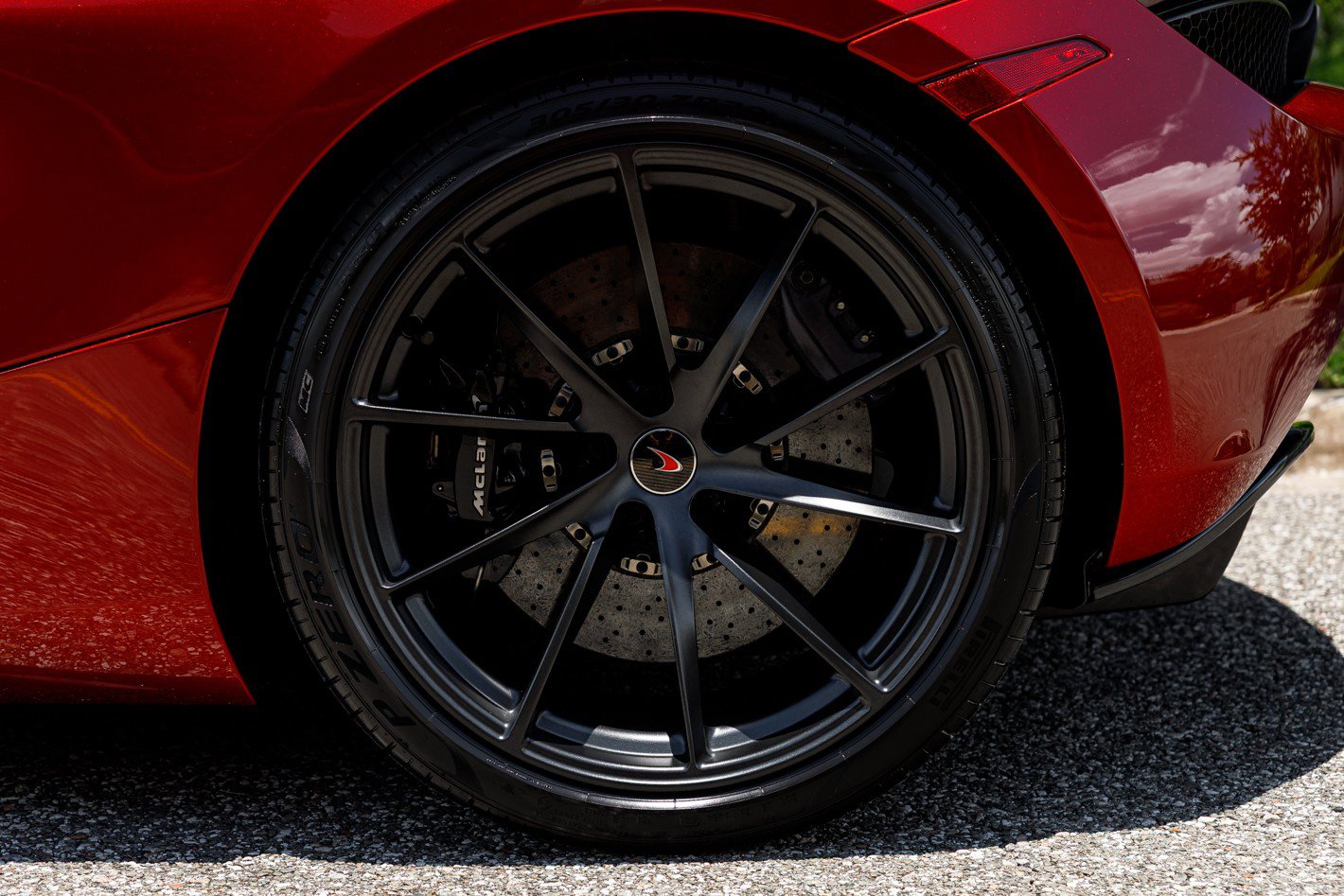 Used 2018 McLaren 720S Luxury photo 44