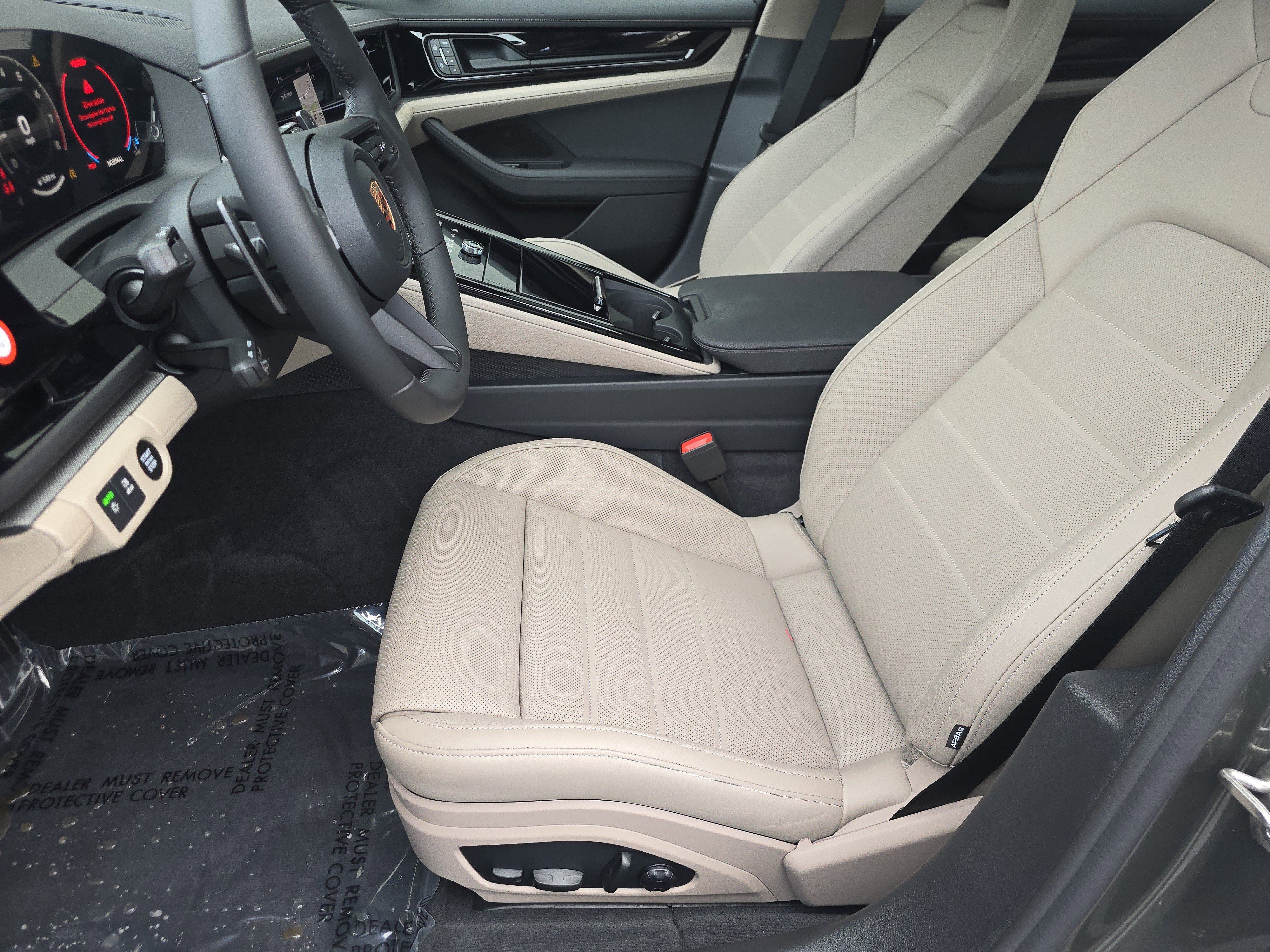 2026 Porsche Panamera 4