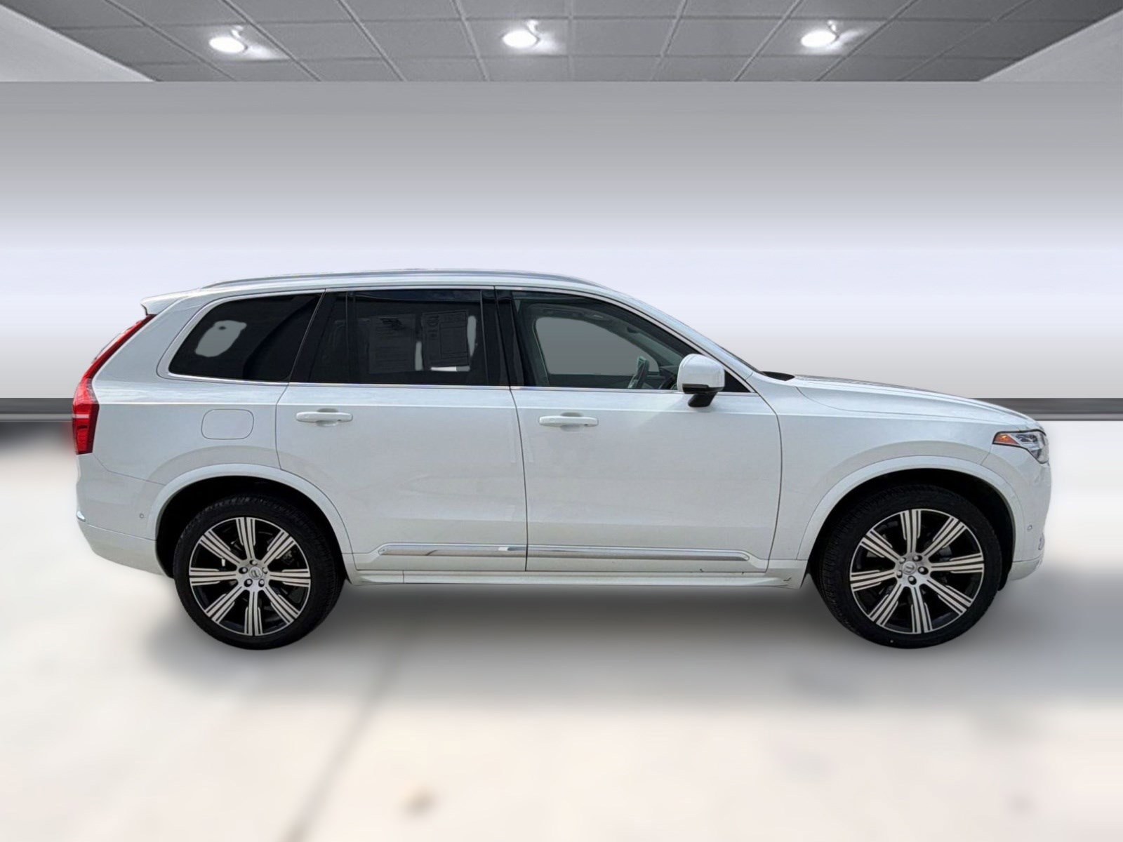 2024 Volvo Xc90 B6 Plus