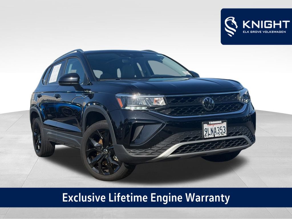 Used 2024 Volkswagen Taos SE w/ Panoramic Sunroof Package