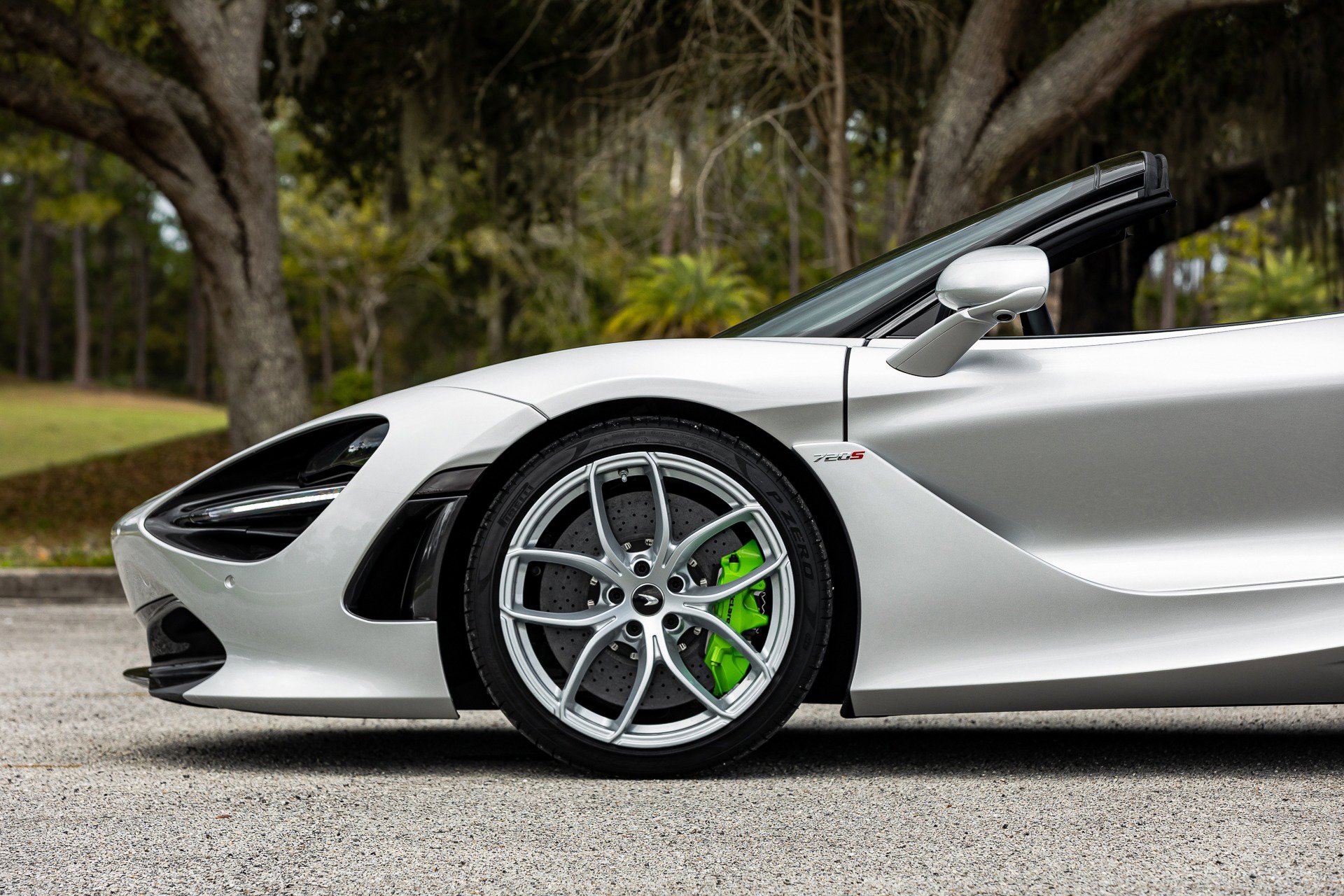 Used 2020 McLaren 720S Luxury photo 16