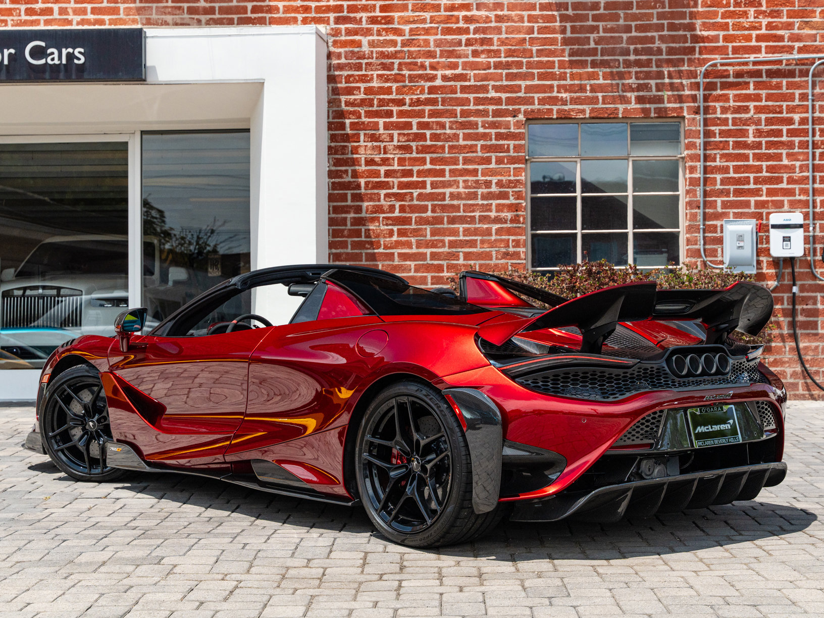 Used 2022 McLaren 765LT photo 13
