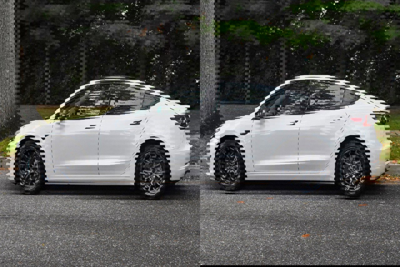 2023 Tesla Model 3 Standard Range