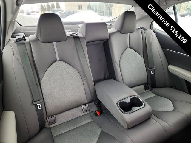 2022 Toyota Camry LE