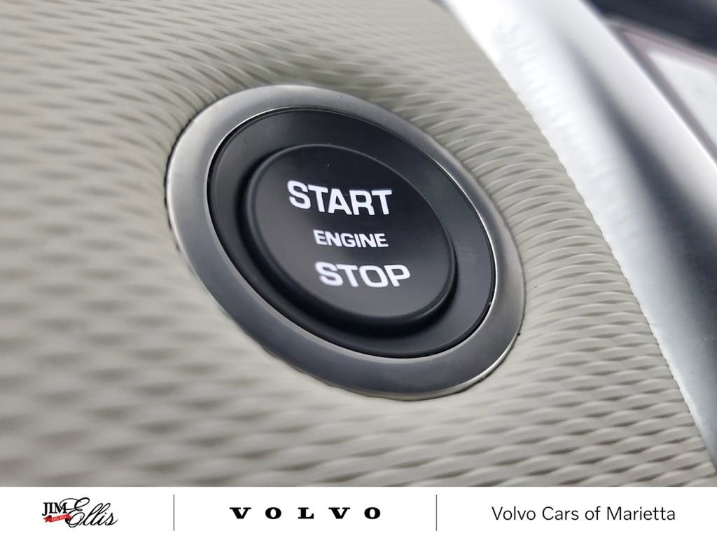 2023 Land Rover Discovery Metropolitan Edition