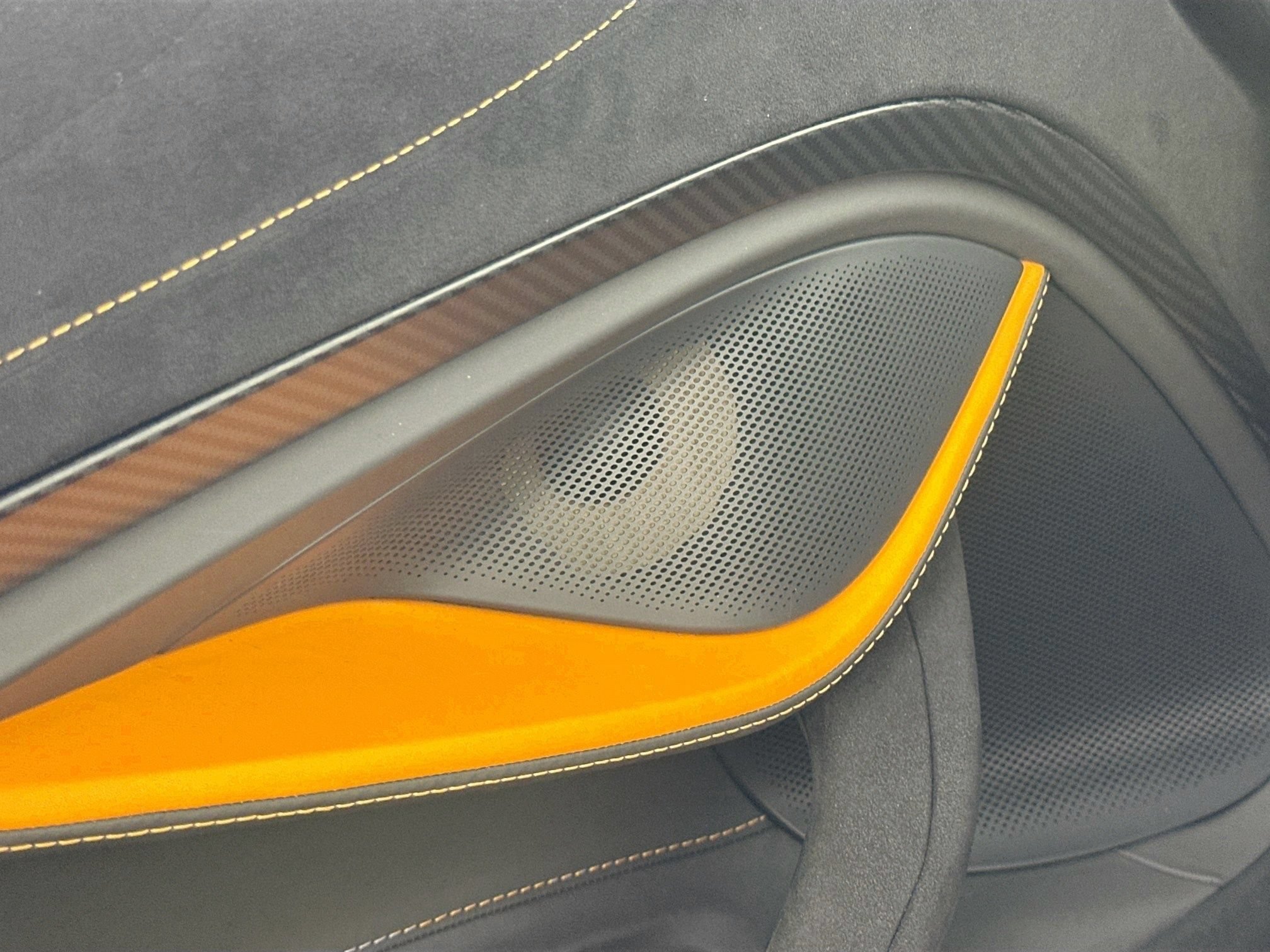 Used 2022 McLaren 720S Performance photo 16