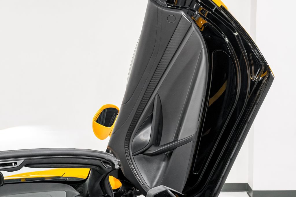 Used 2022 McLaren 720S Spider photo 31