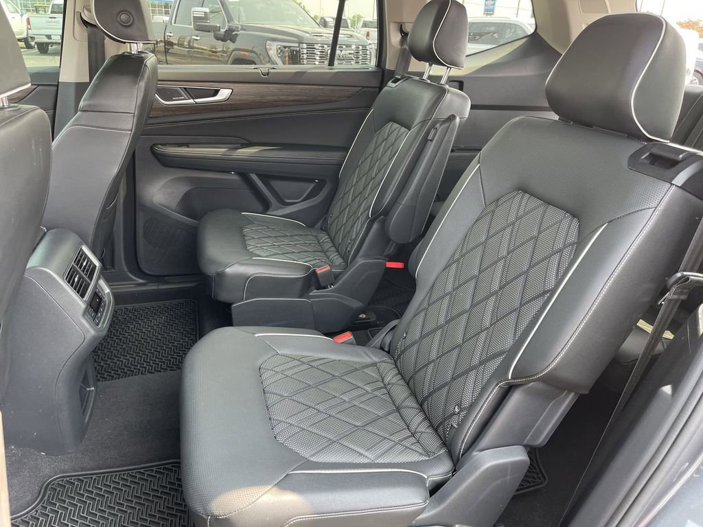 2024 Volkswagen Atlas SEL Premium R-Line