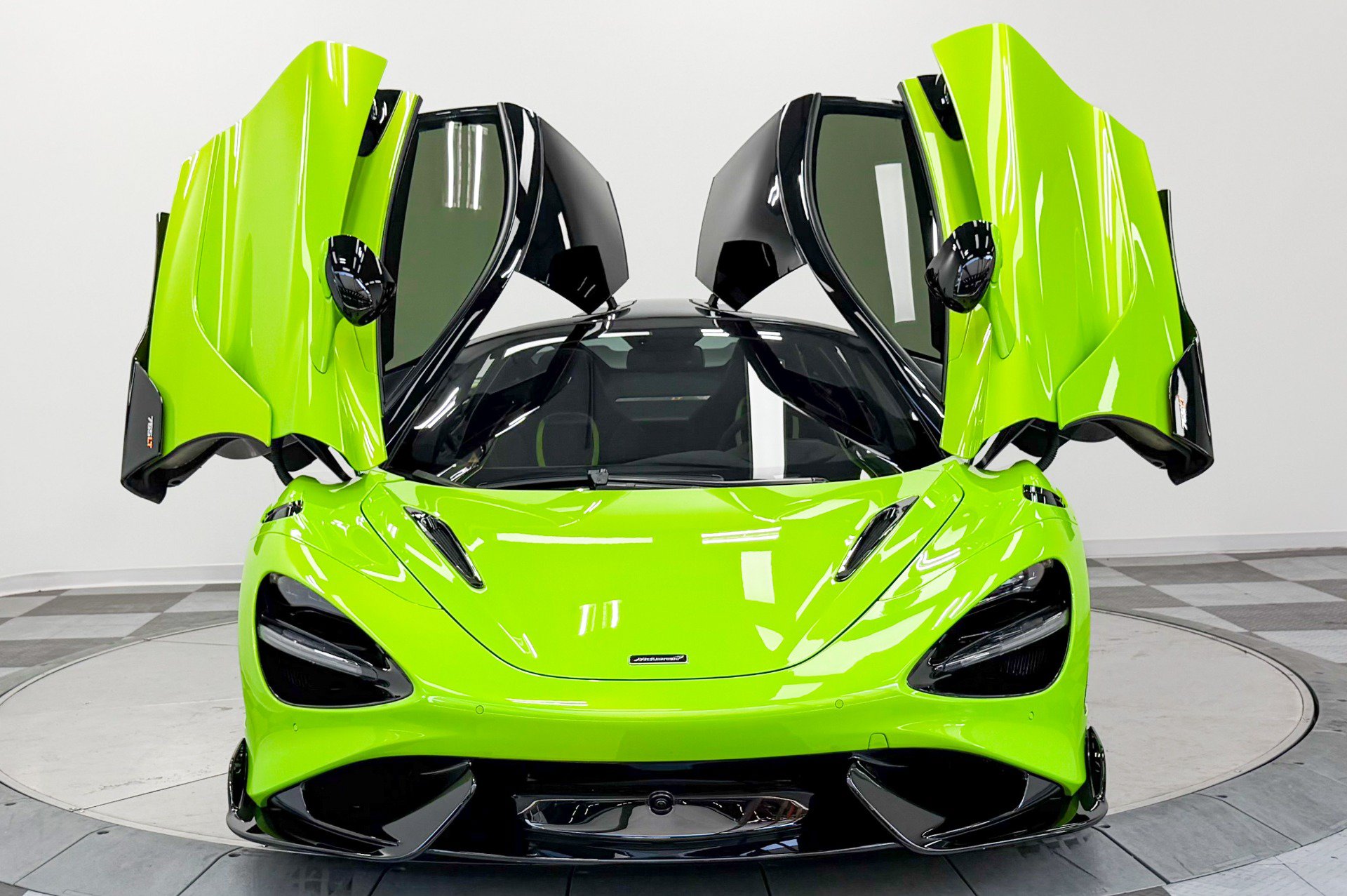 Used 2021 McLaren 765LT photo 29