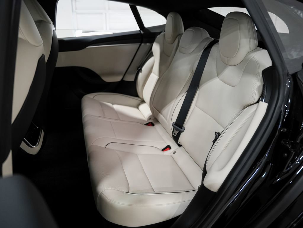 2021 Tesla Model S Plaid