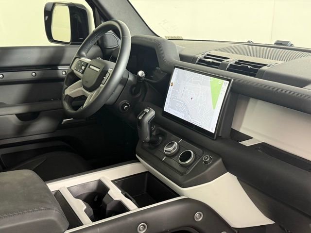 2025 Land Rover Defender 110 S