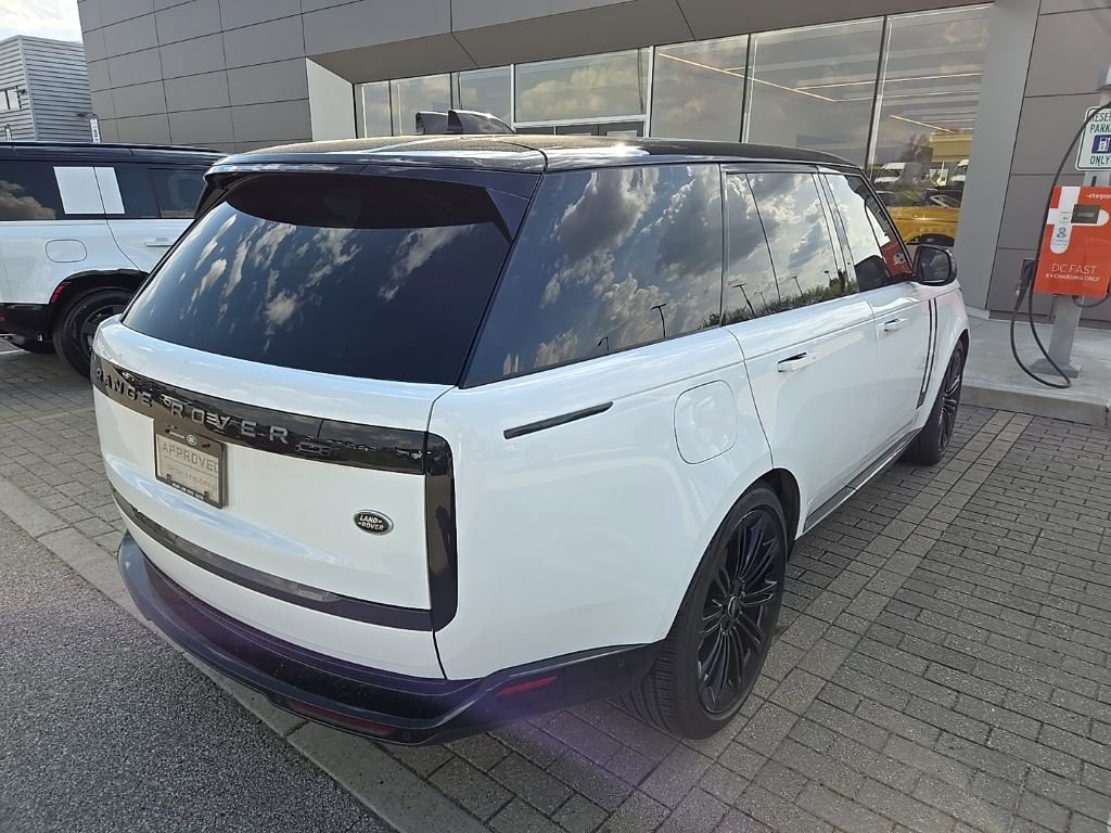 2022 Land Rover Range Rover SE