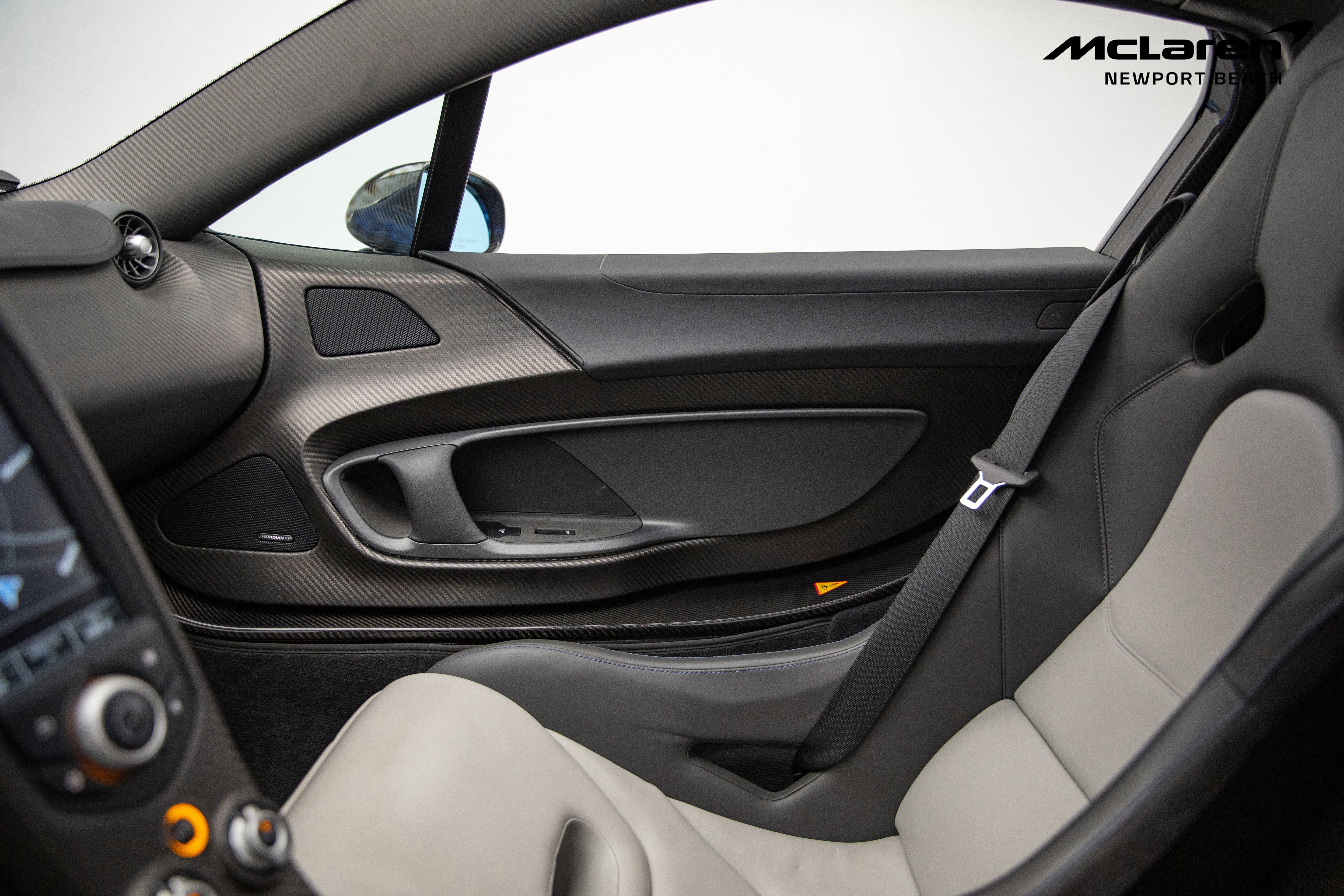 Used 2014 McLaren P1 photo 55