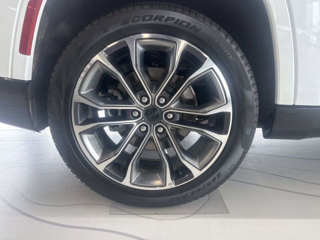 2025 Jeep Grand Wagoneer Series III