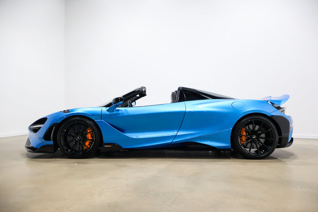 Used 2022 McLaren 765LT photo 18