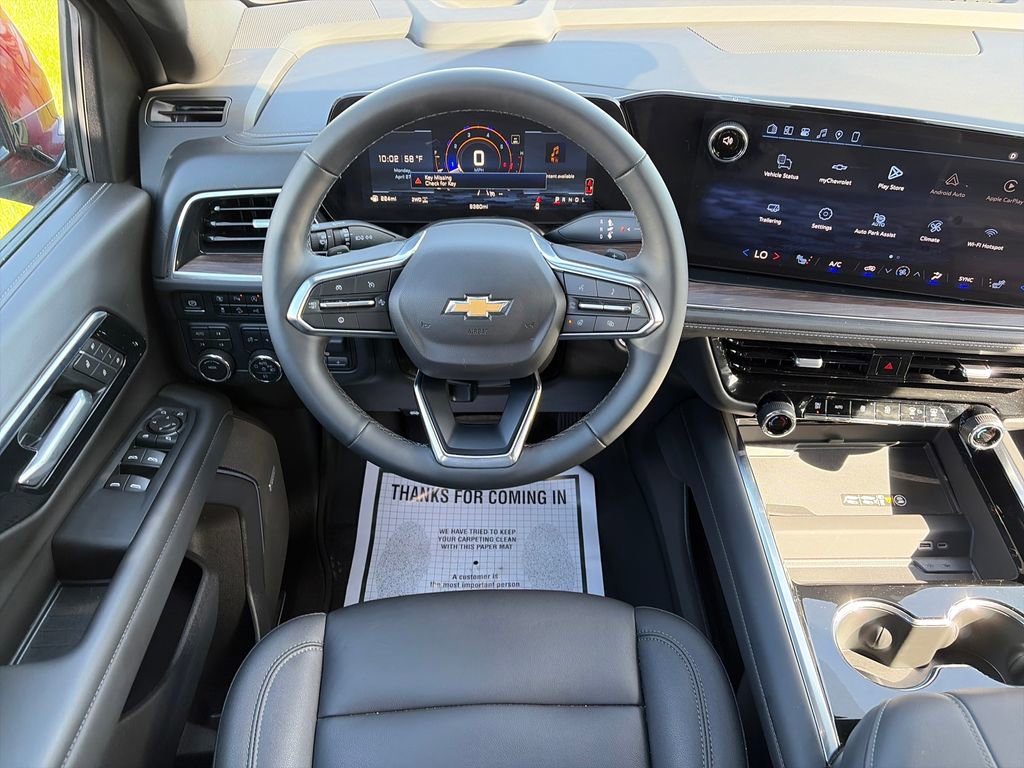 2025 Chevrolet Suburban LT