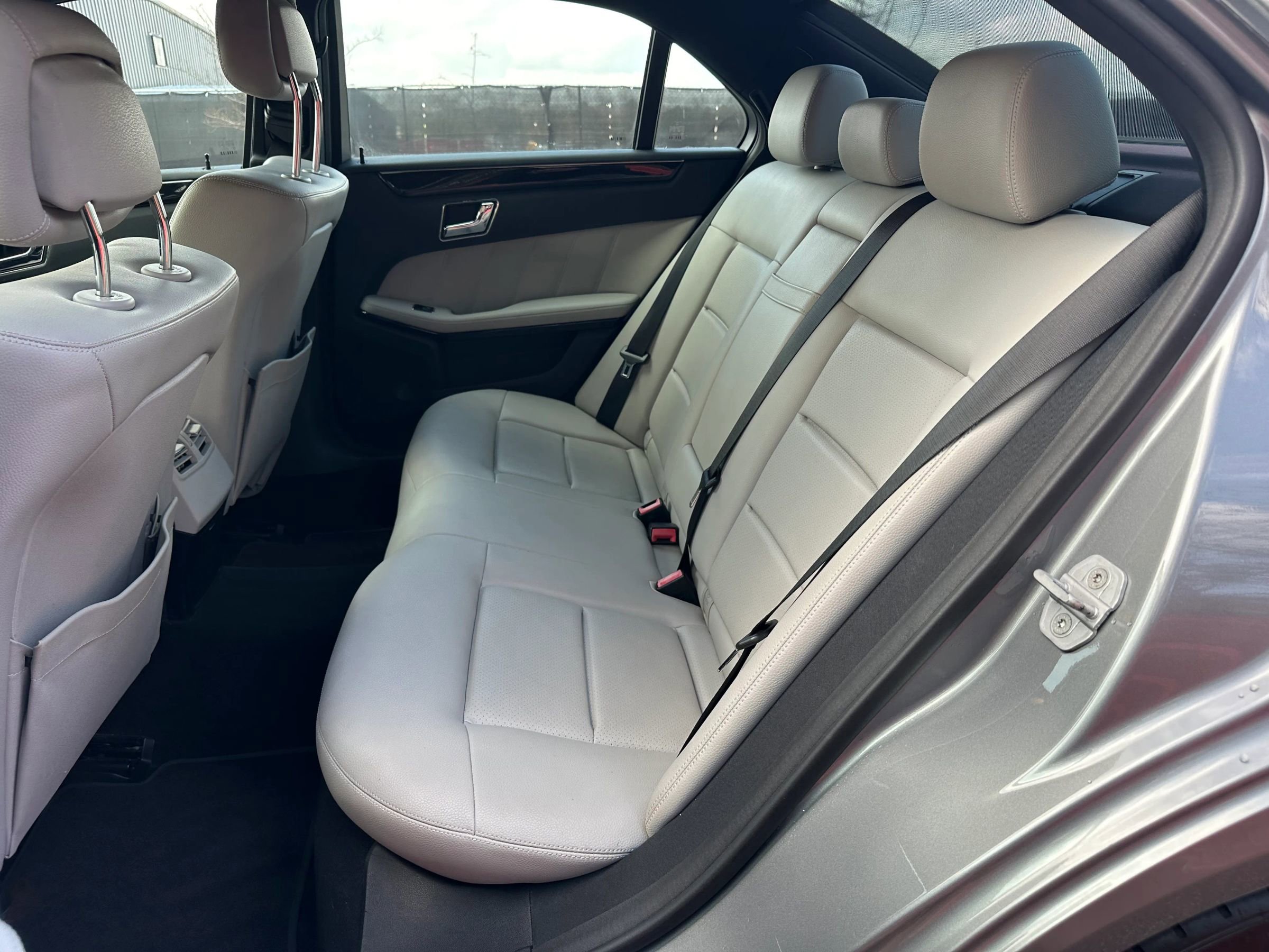 2010 Mercedes-Benz E 350 Sedan