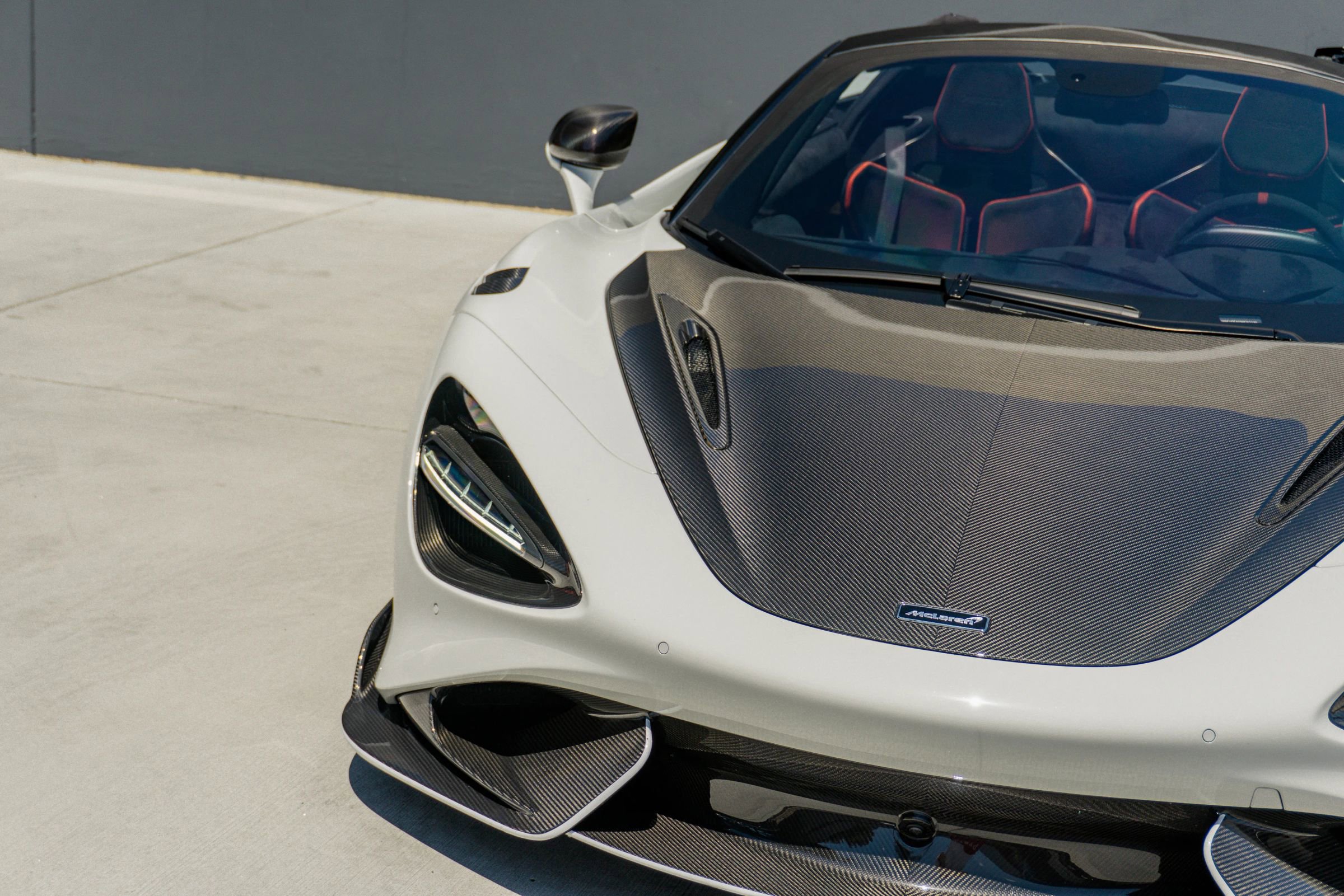 Used 2022 McLaren 765LT photo 34