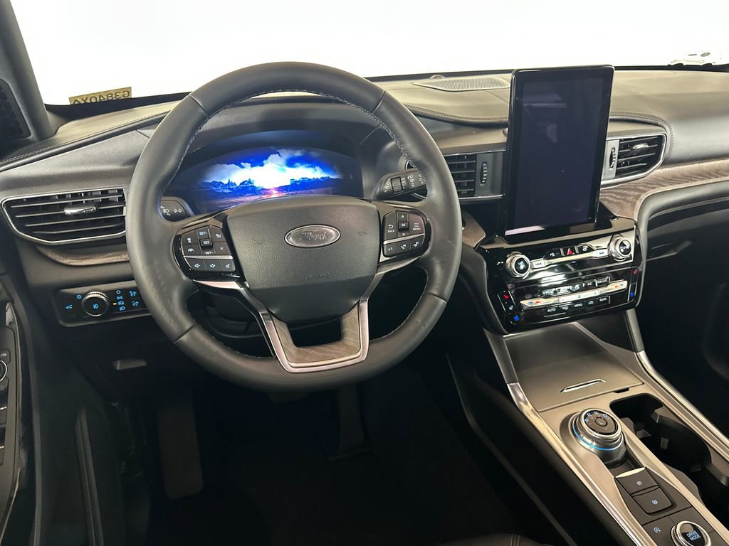 2022 Ford Explorer Platinum