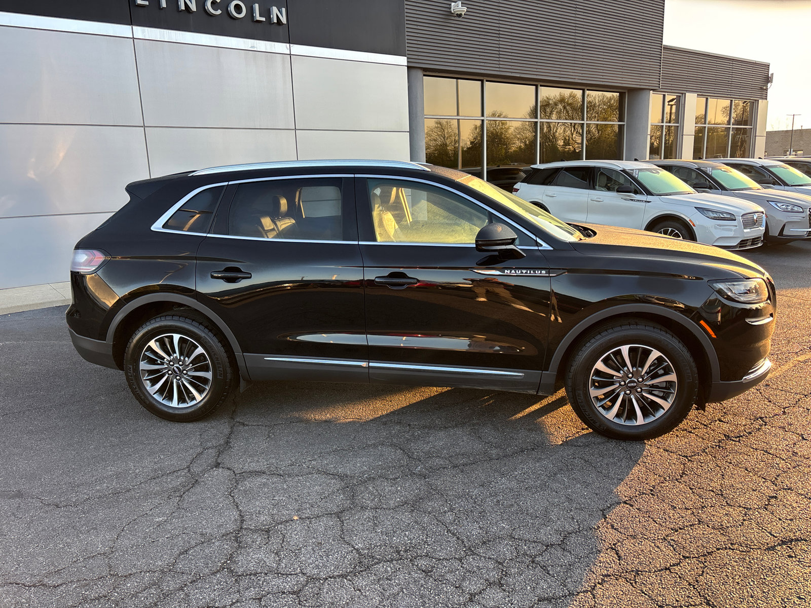 2023 Lincoln Nautilus FWD