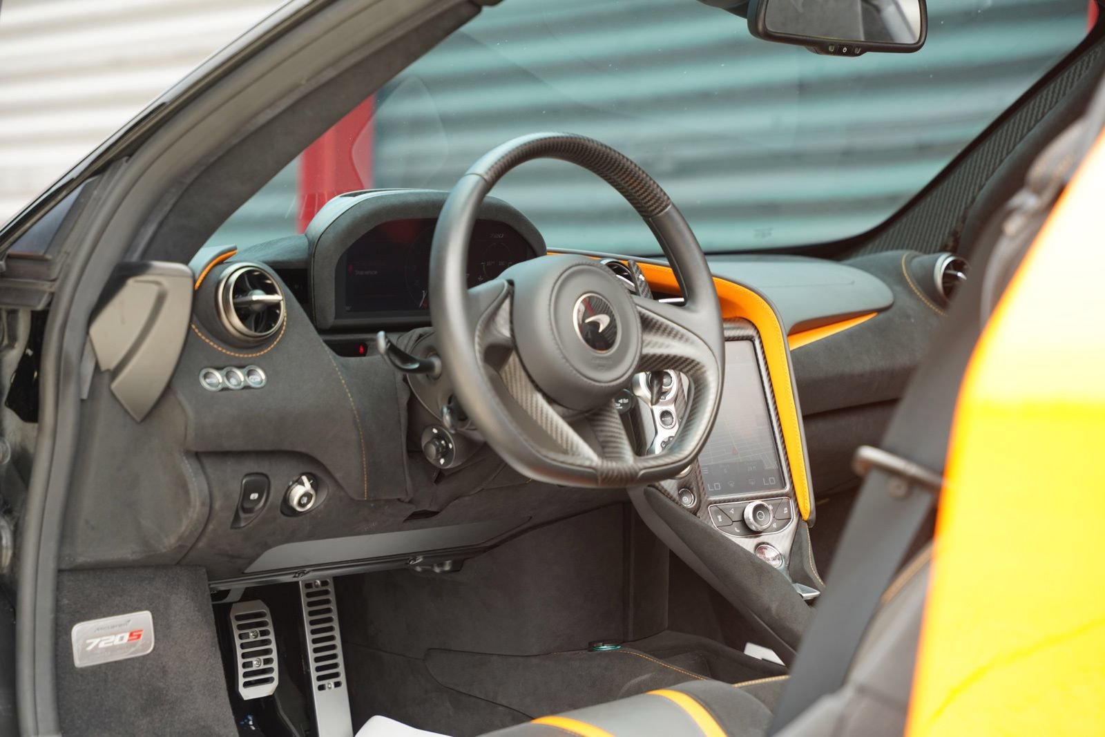 Used 2022 McLaren 720S Performance photo 24