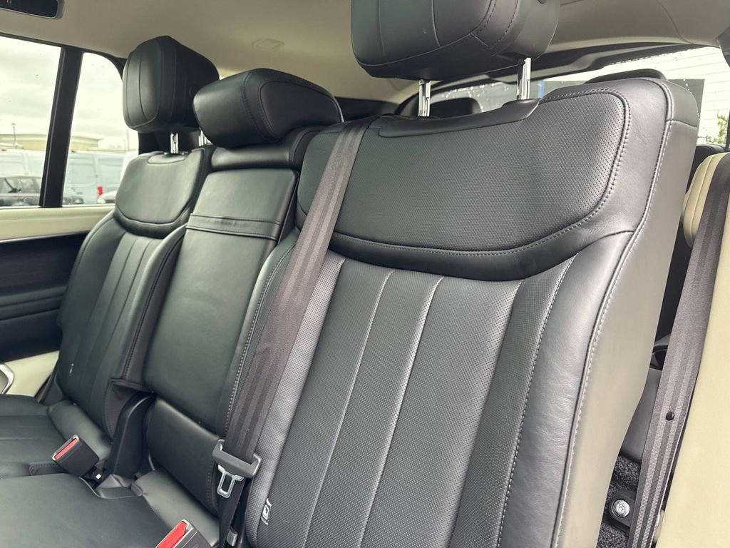 2024 Land Rover Range Rover Long Wheelbase SE