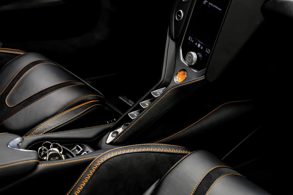 Used 2026 McLaren 750S Spider photo 28