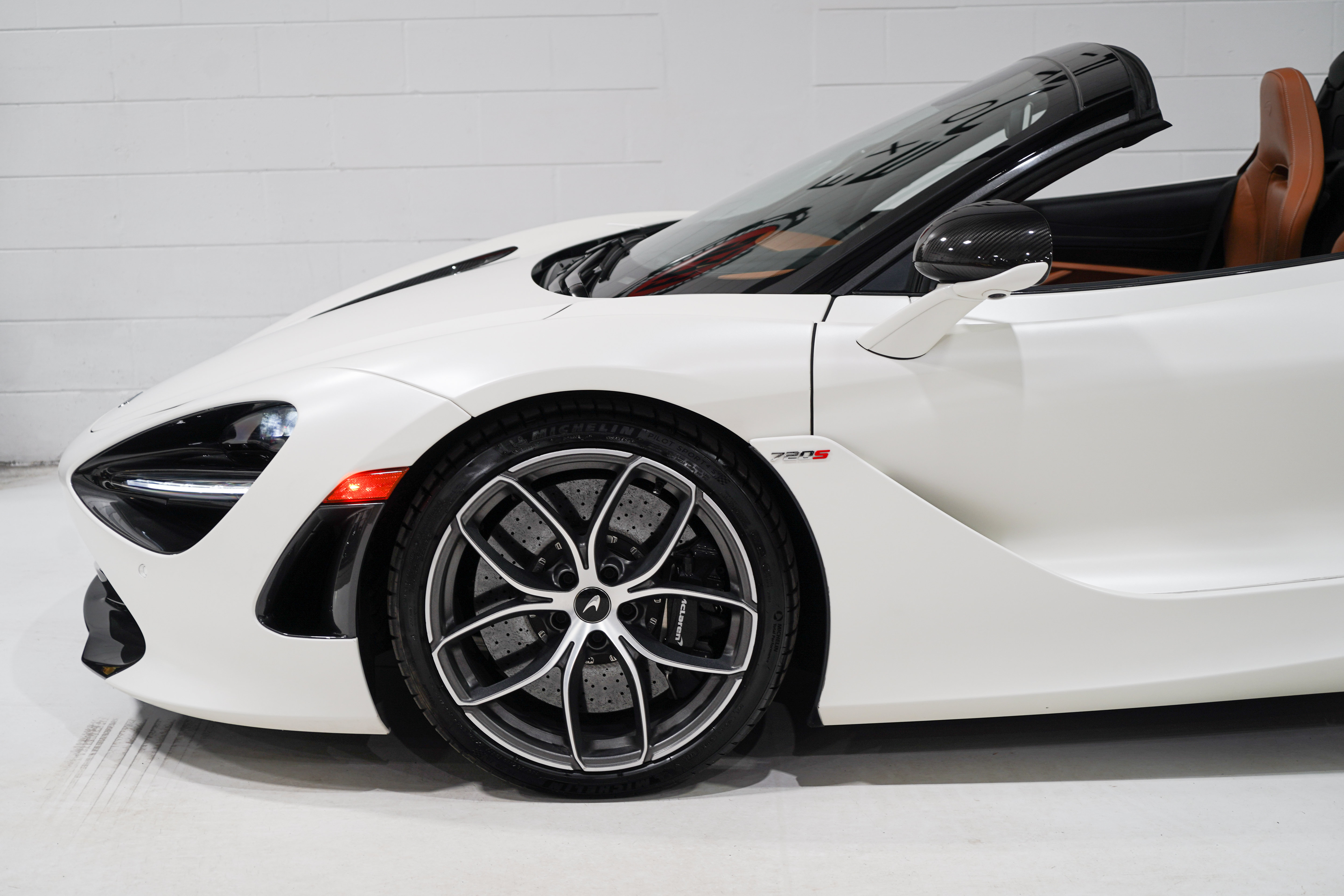 Used 2020 McLaren 720S Spider photo 26