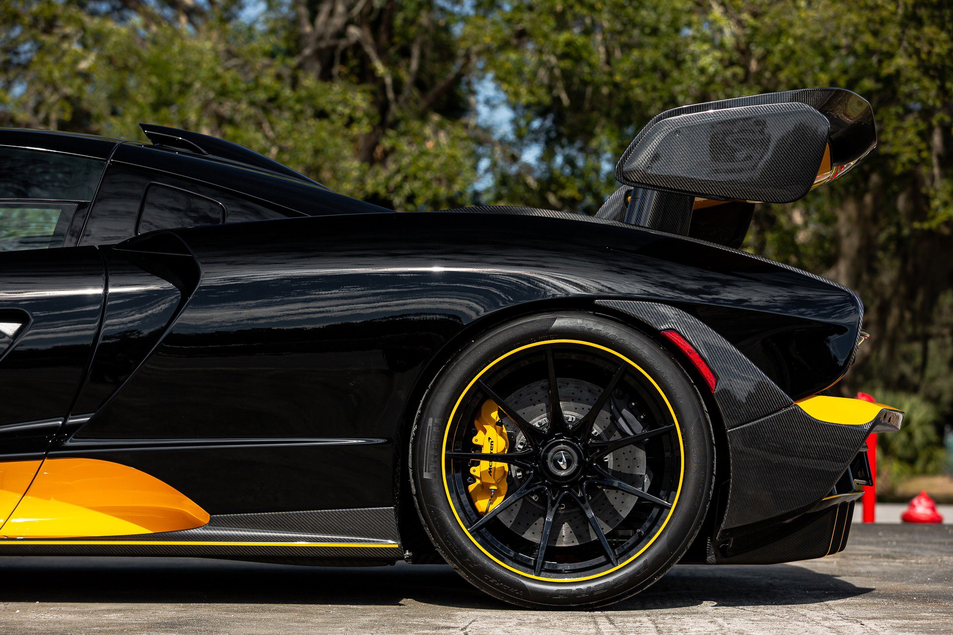 Used 2019 McLaren Senna photo 63